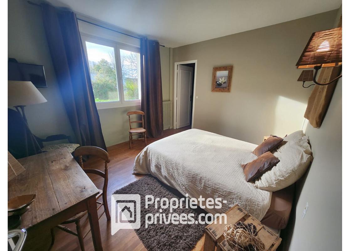 AVRANCHES Propriété de loisirs Avranches 7 pièce(s) 155 m2 8