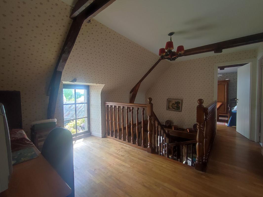 NOYAL-PONTIVY Maison traditionnelle de 163 m2 et ses dépendances 10