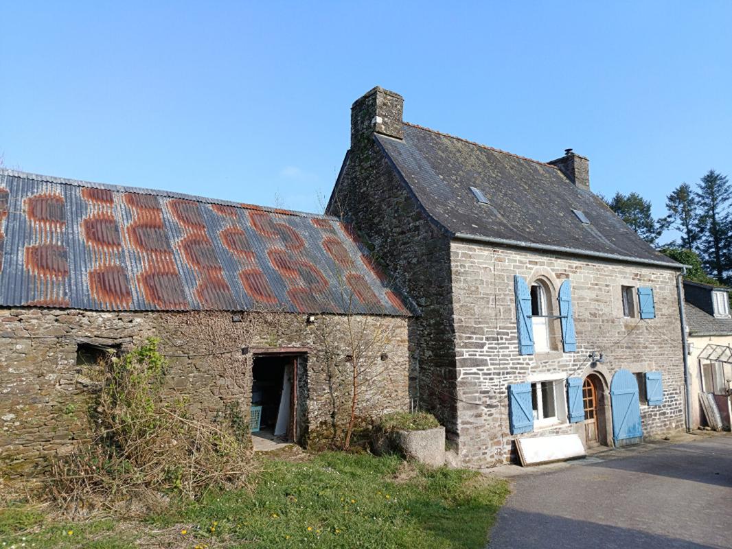 POULLAOUEN maison 140M2  2 chambres 1