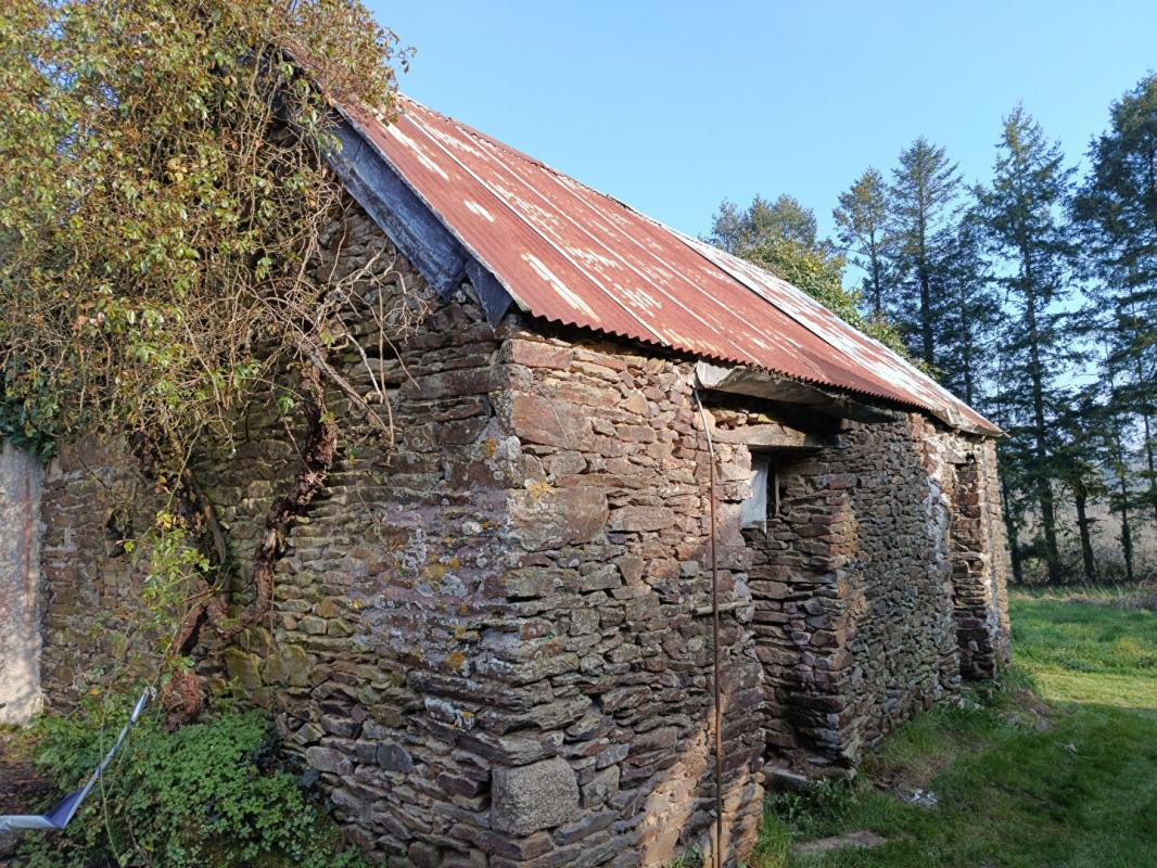 POULLAOUEN maison 140M2  2 chambres 13