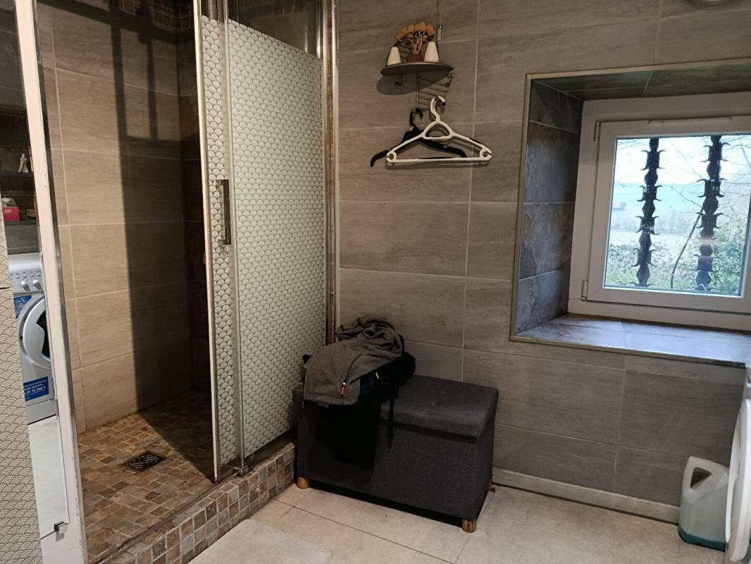 POULLAOUEN maison 140M2  2 chambres 6