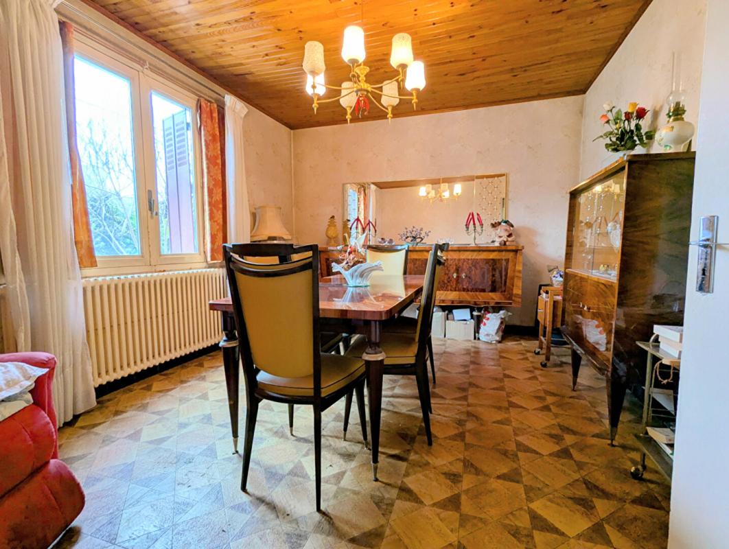 VENISSIEUX Appartement Venissieux 3 pièce(s) 76 m2 avec jardin + grand garage 2