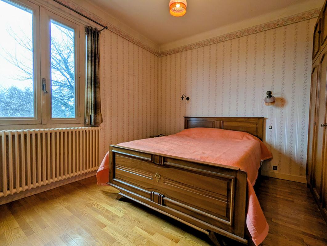 VENISSIEUX Appartement Venissieux 3 pièce(s) 76 m2 avec jardin + grand garage 6