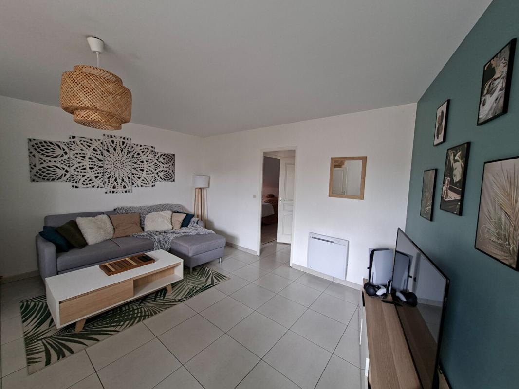 LA HAIE-FOUASSIERE Appartement meublé La Haie Fouassière 2 P. 50.75M². Balcon 2