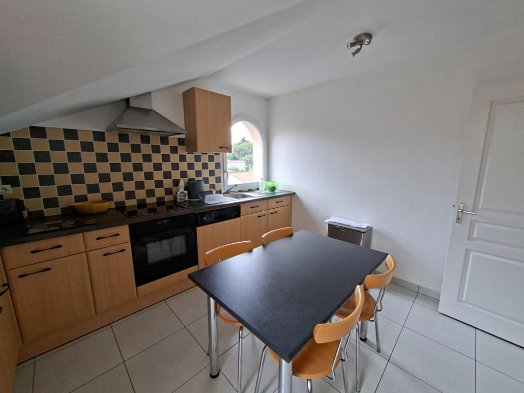 LA HAIE-FOUASSIERE Appartement meublé La Haie Fouassière 2 P. 50.75M². Balcon 4