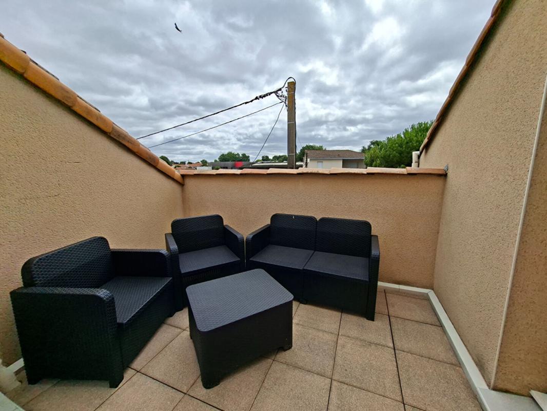 LA HAIE-FOUASSIERE Appartement meublé La Haie Fouassière 2 P. 50.75M². Balcon 5