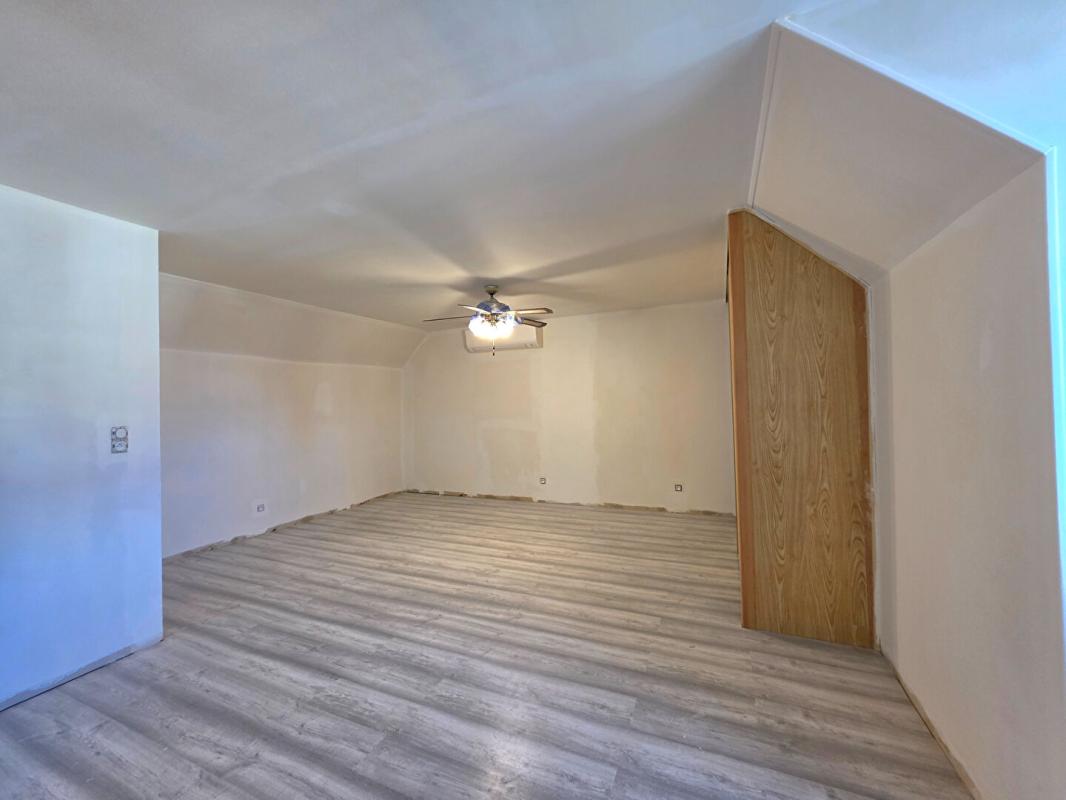 HIRSON Maison  5 pièce(s) 11