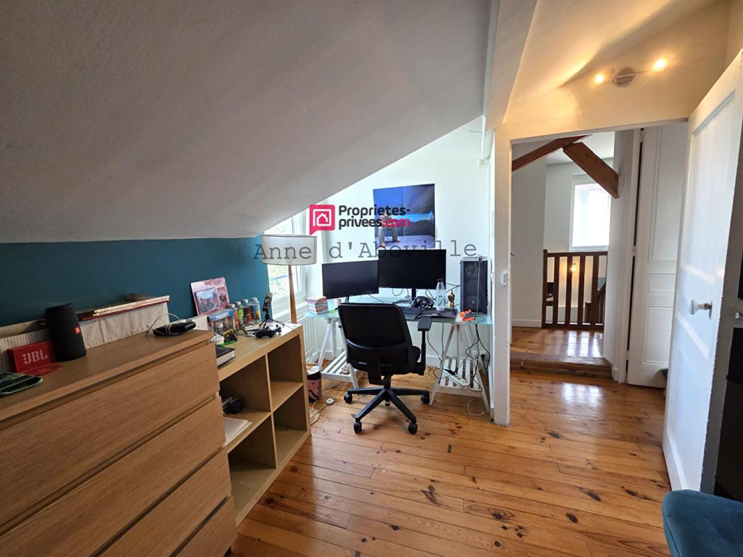 TASSIN-LA-DEMI-LUNE Maison  169 m2 12