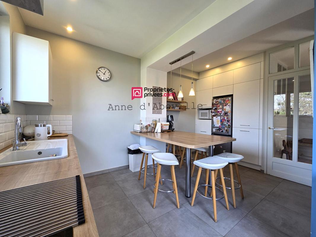 TASSIN-LA-DEMI-LUNE Maison  169 m2 4