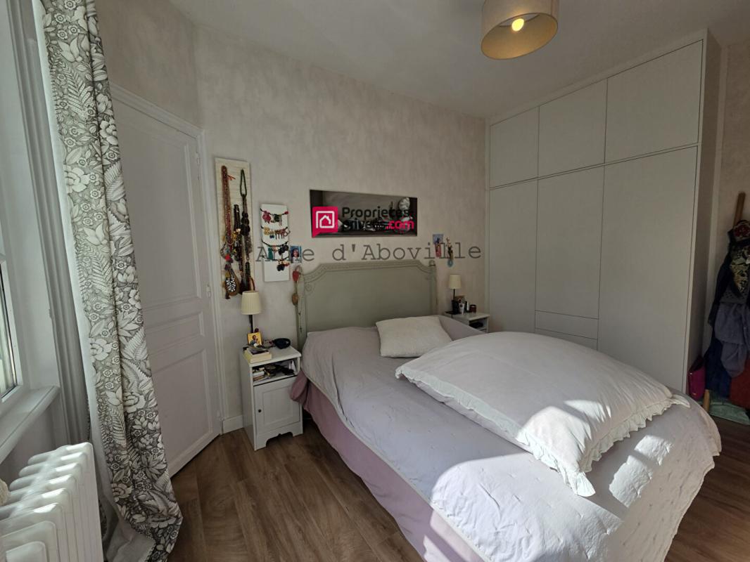 TASSIN-LA-DEMI-LUNE Maison  169 m2 5