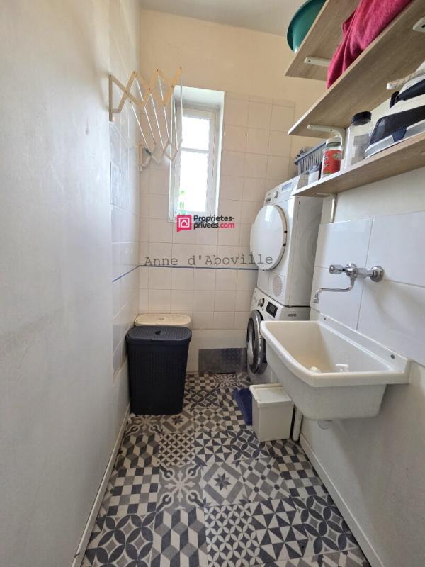 TASSIN-LA-DEMI-LUNE Maison  169 m2 9