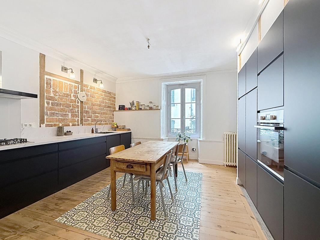 VANNES Appartement de caractère de 155 m² dans un ancien hôtel particulier. Vannes Hyper Centre 5