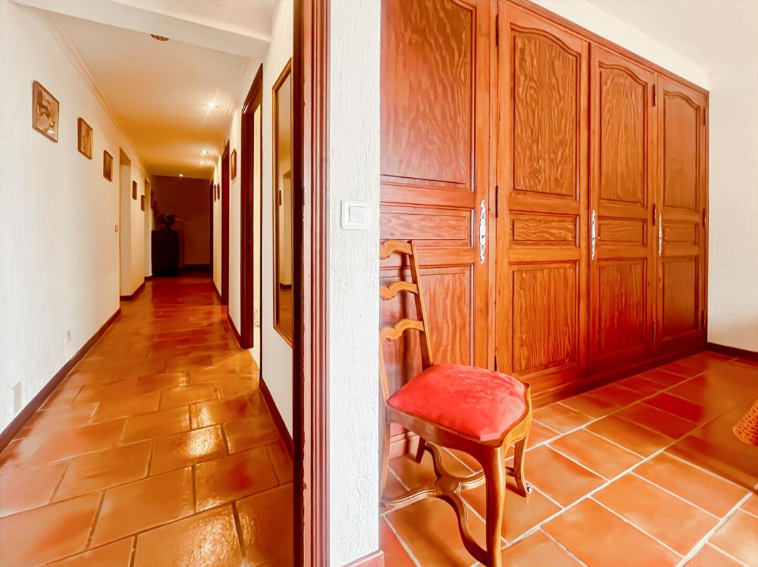 CARROS Nouvelle EXCLUSIVITE - VILLA DE CHARME AVEC PISCINE  - Terrain d'environ 2000 m2 - Calme absolu - proche Gattieres et Vence 15