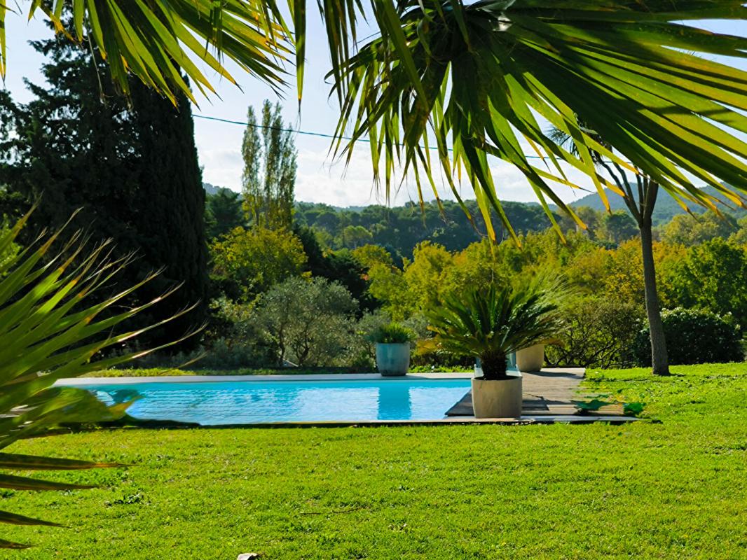 PERNES-LES-FONTAINES Villa avec vue imprenable Pernes Les Fontaines 10