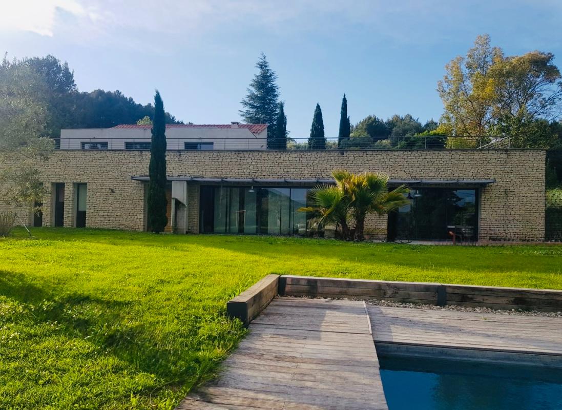 PERNES-LES-FONTAINES Villa avec vue imprenable Pernes Les Fontaines 2