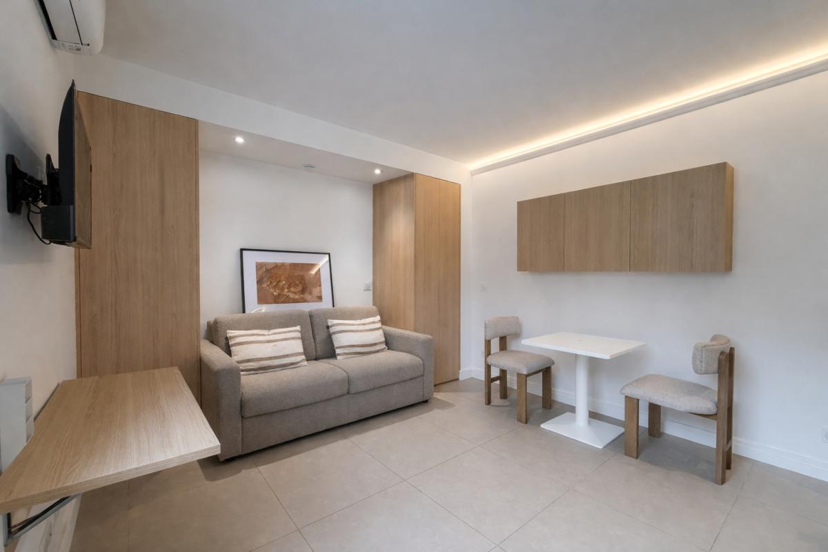 NICE Appartement studi Nice Mont Boron 1 pièce 18.70 m2 refait à neuf 1