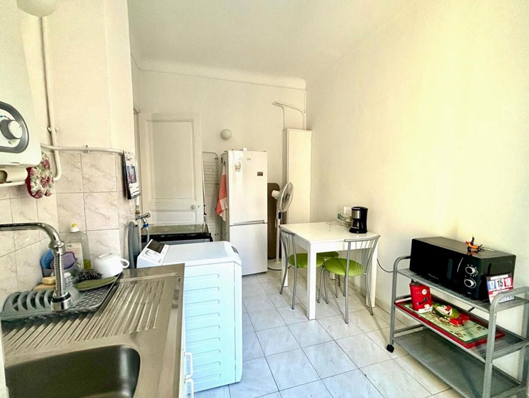 NICE Appartement centre-ville Nice Cessole 2 pièces 25m2 à rafraichir 5