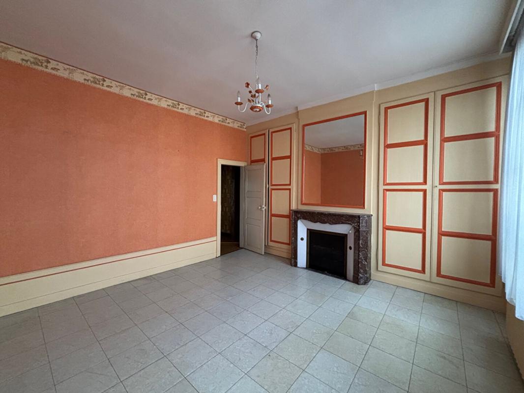 ARCIS-SUR-AUBE Appartement Arcis Sur Aube6 pièce(s) 140 m2 10