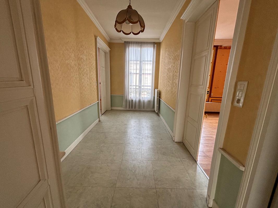 ARCIS-SUR-AUBE Appartement Arcis Sur Aube6 pièce(s) 140 m2 14