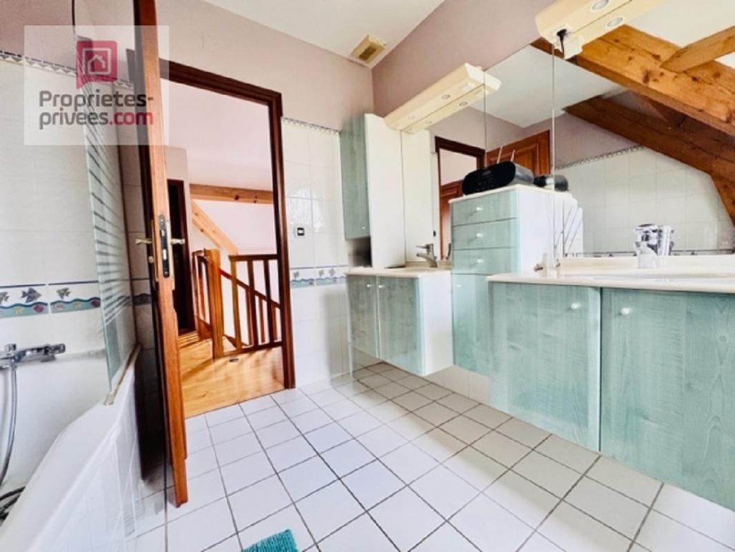 SALOUEL Pavillon - 8 pièces - 220 m2 10