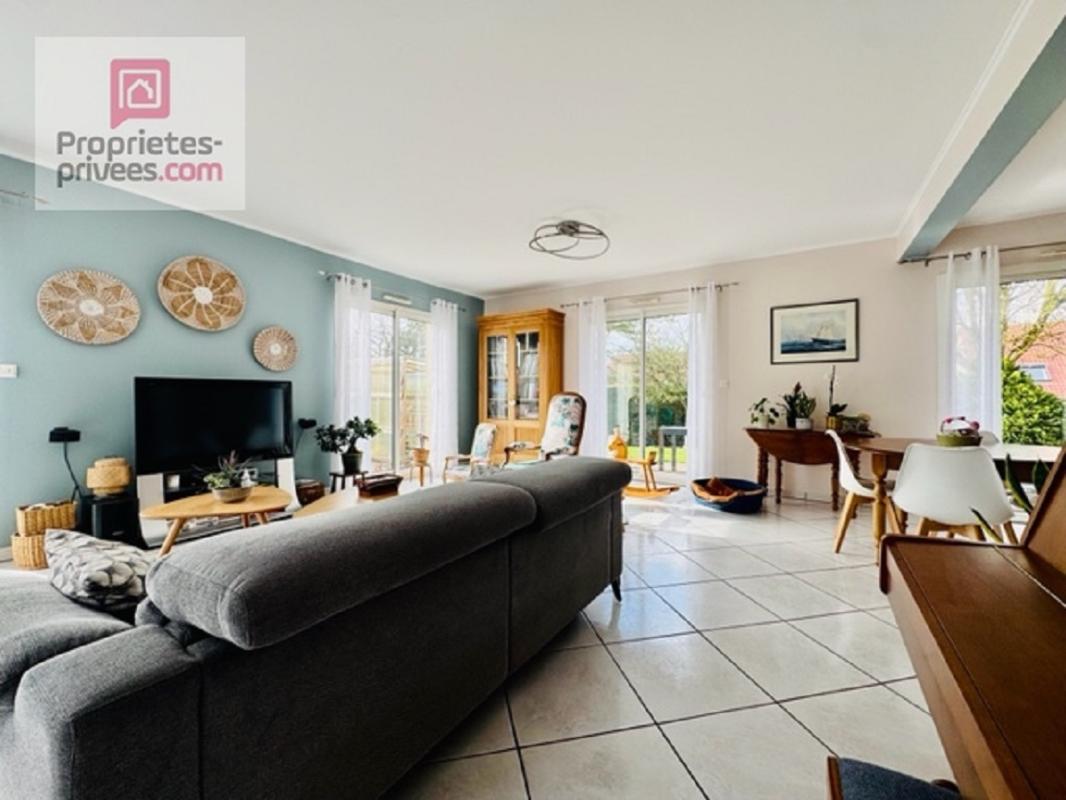 SALOUEL Pavillon - 8 pièces - 220 m2 2