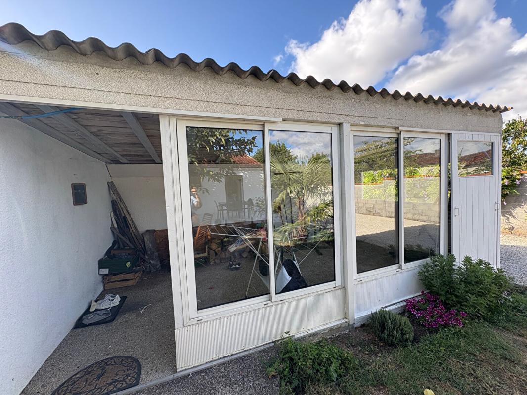 SAINTES EXCLUSIVITE Maison de plain pied 98 m2 3 chambres dans le centre de CHERAC 17610 10