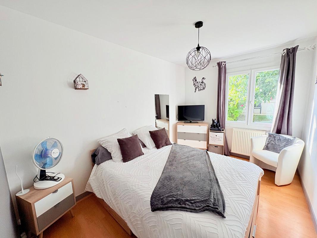 SAINTES EXCLUSIVITE Maison de plain pied 98 m2 3 chambres dans le centre de CHERAC 17610 6