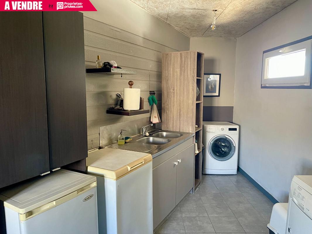 CARENTOIR Maison en pierre rénovée de 160m2 13