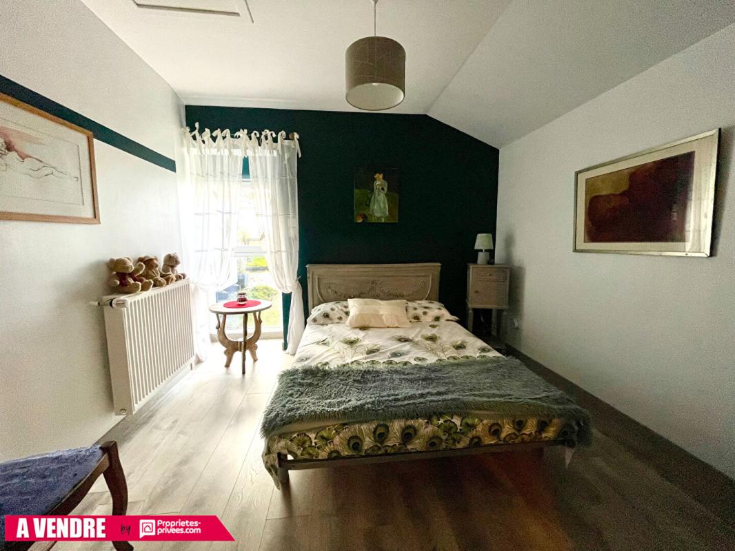 CARENTOIR Maison en pierre rénovée de 160m2 7