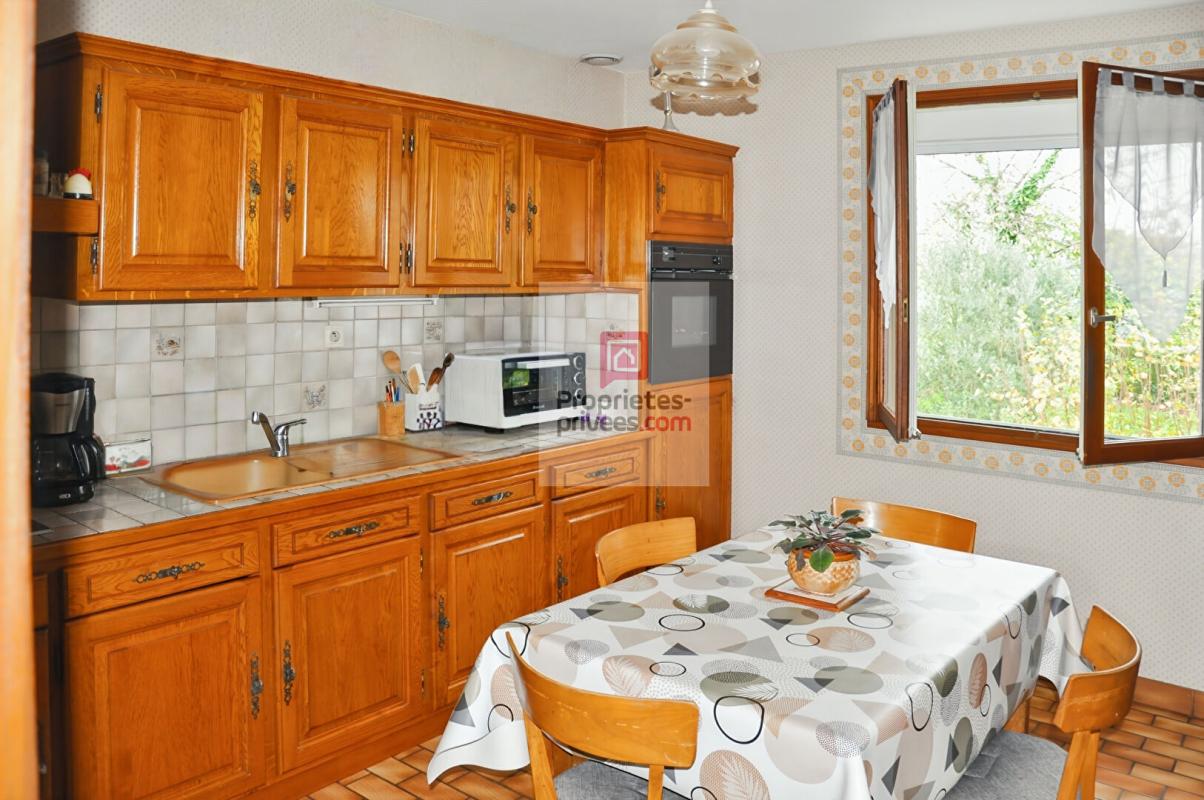 COSSE-LE-VIVIEN Maison sur sous sol complet 90 m2 2