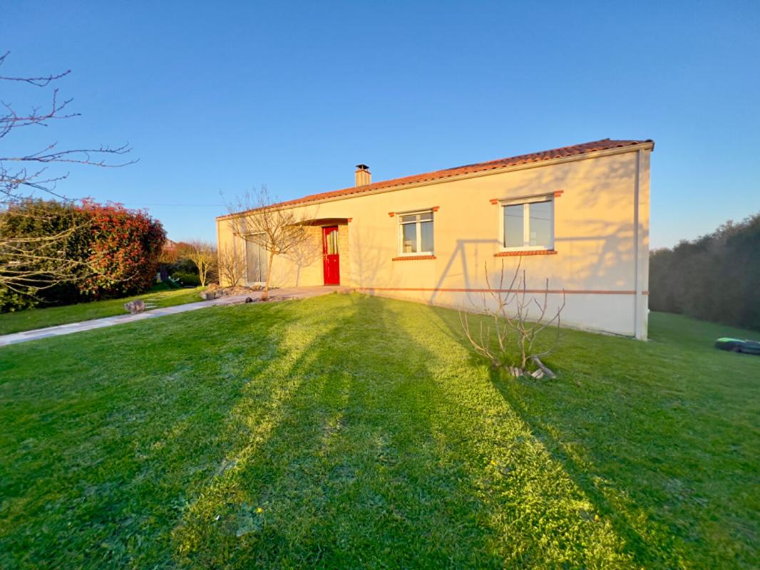 SAINT-CRESPIN-SUR-MOINE Maison Saint Crespin Sur Moine 6 pièce(s) 138 m2 14