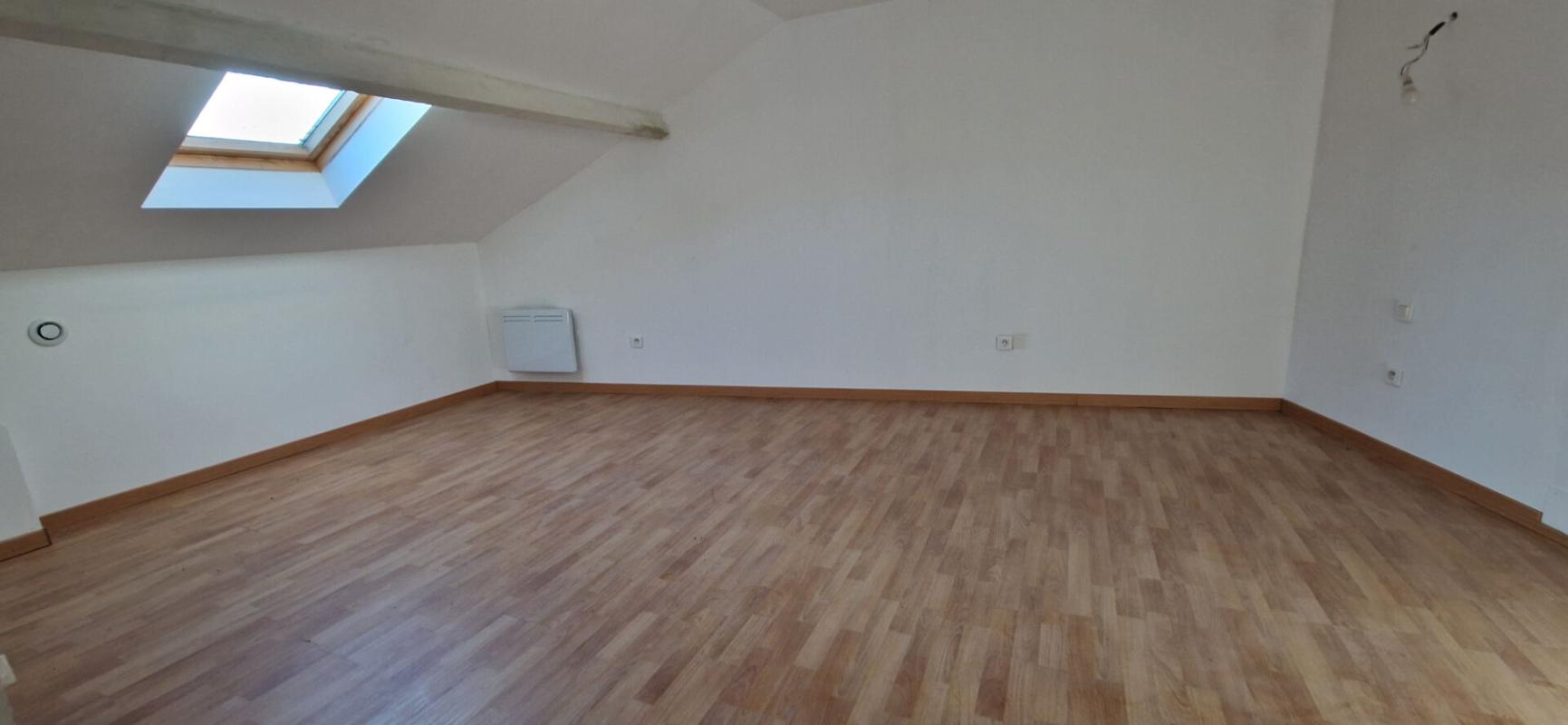 EYMET Maison en pierre centre ville d'Eymet 13