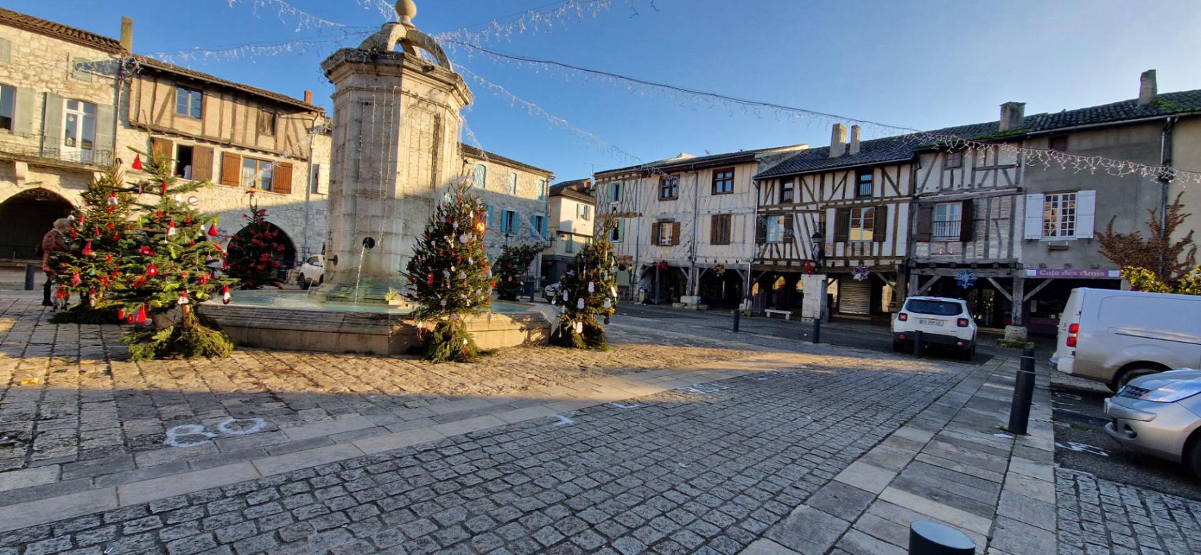 EYMET Maison en pierre centre ville d'Eymet 15