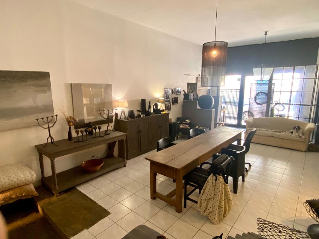 LE BEAUSSET Appartement Le Beausset 3 pièce(s) 111 m2 3