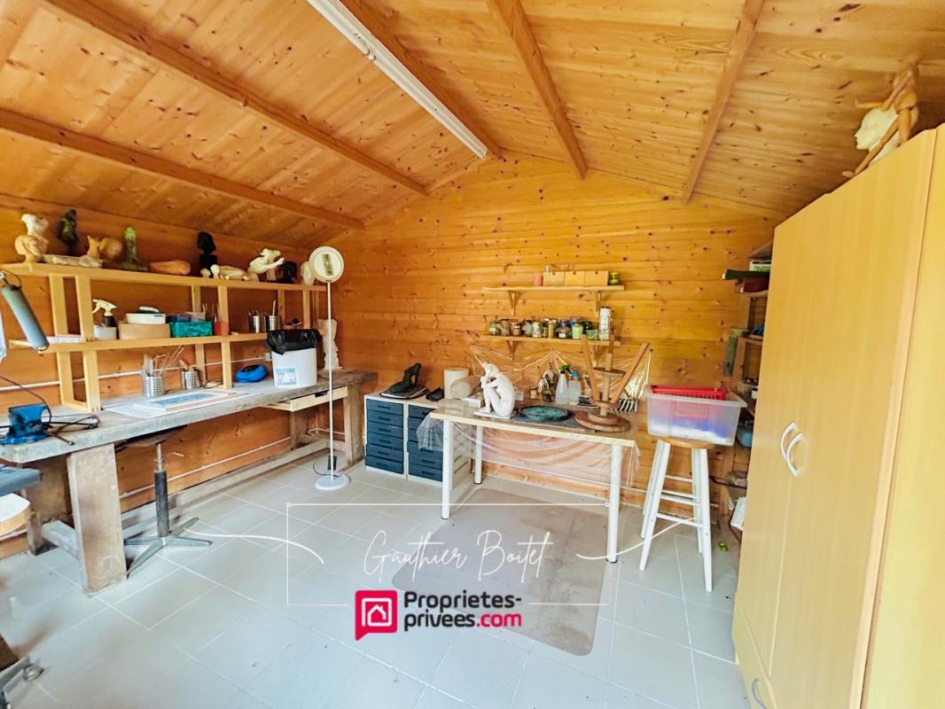 COULOMMIERS Longère proche Coulommiers 9 pièce(s) 250 m2 16