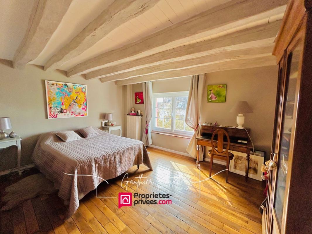 COULOMMIERS Longère proche Coulommiers 9 pièce(s) 250 m2 9