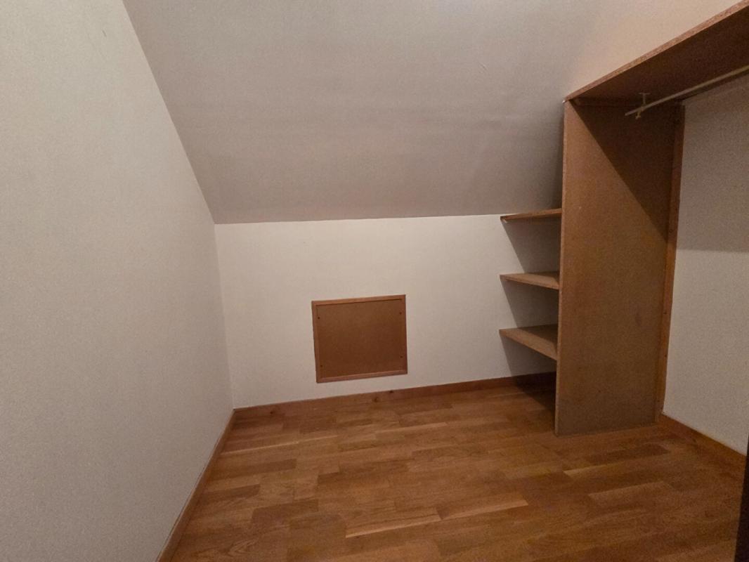 ANGERVILLE ANGERVILLE 11