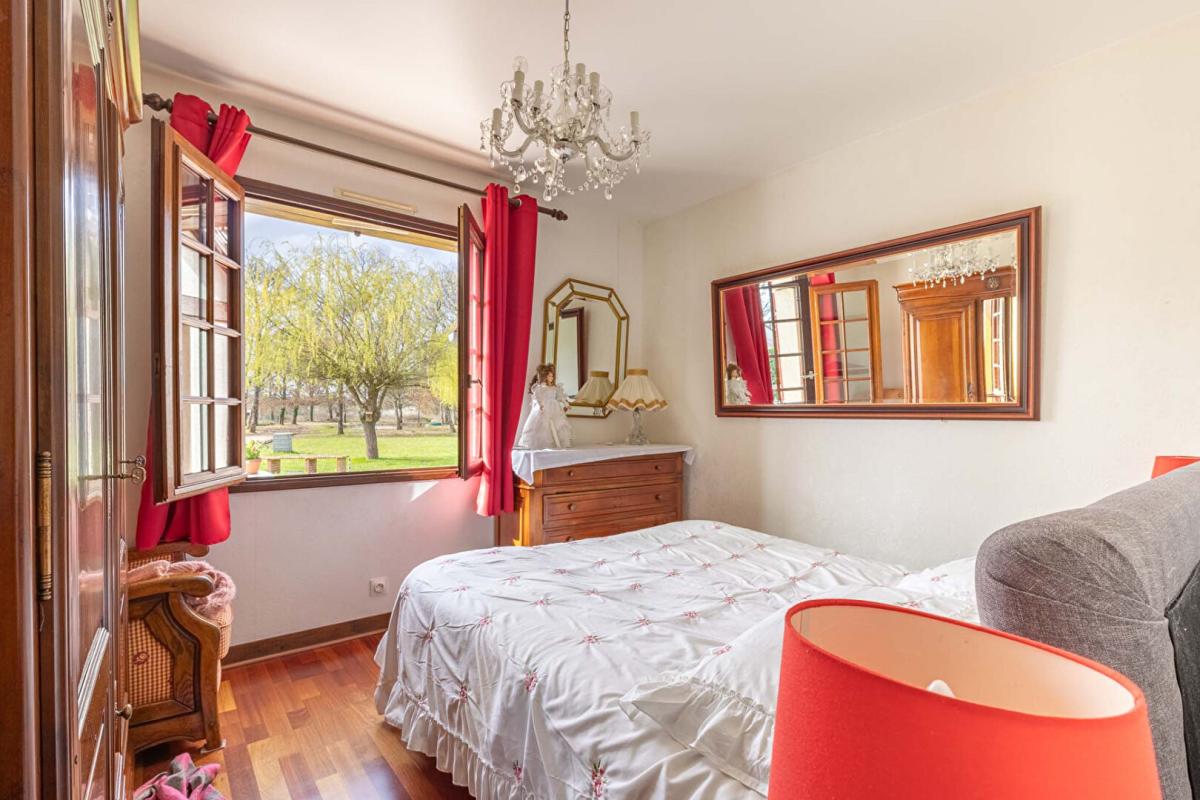 SELLES-SAINT-DENIS Maison Selles Saint Denis 8 pièces 185 m2 8