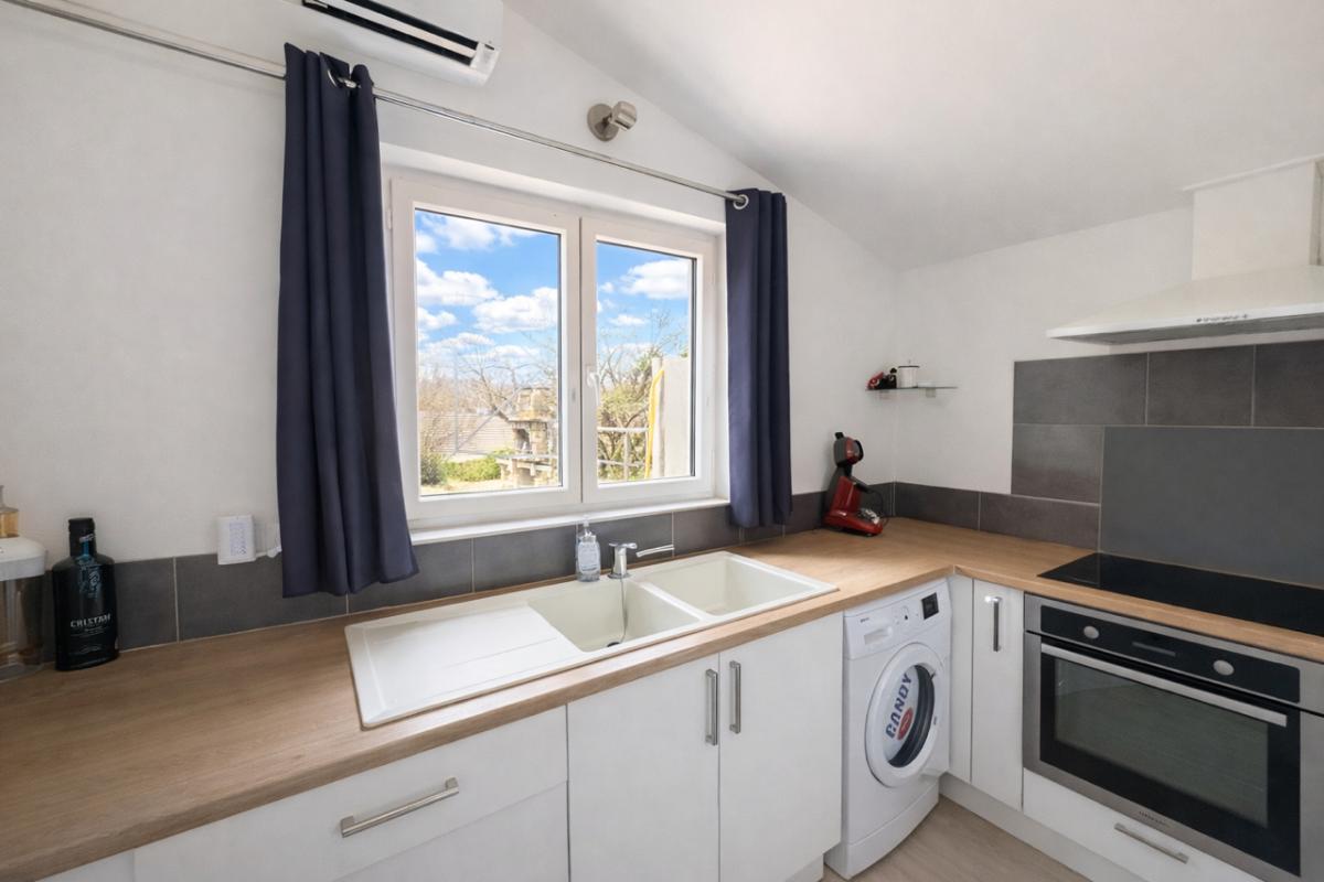 SALLES Maison 140m2 (dont véranda: 6m² et Studio 25m²) + garage et carport sur 1550m2 de terrain 16