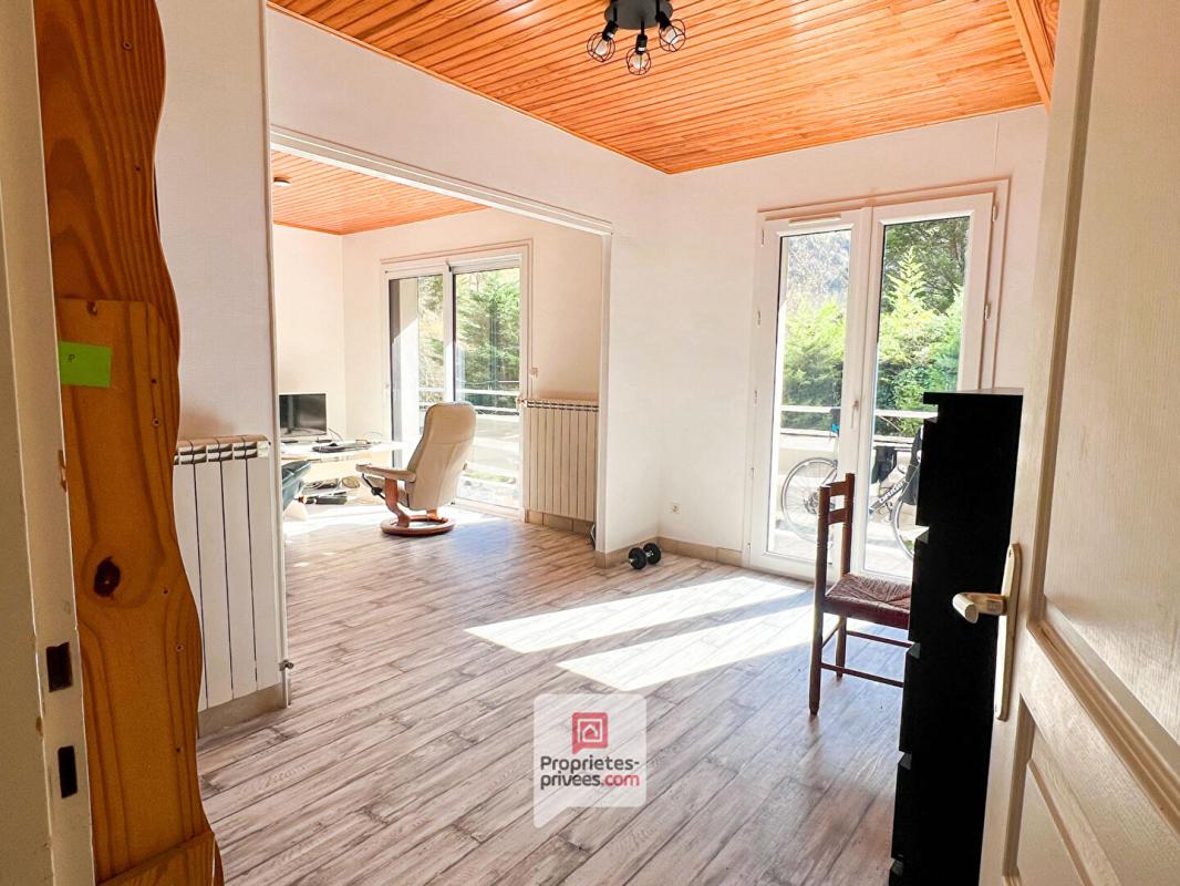 GIERES Gières (38610) Appartement T2/T3 - Jardin - place parking - garage 7