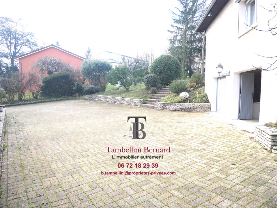 CRAPONNE Craponne Centre ville 17