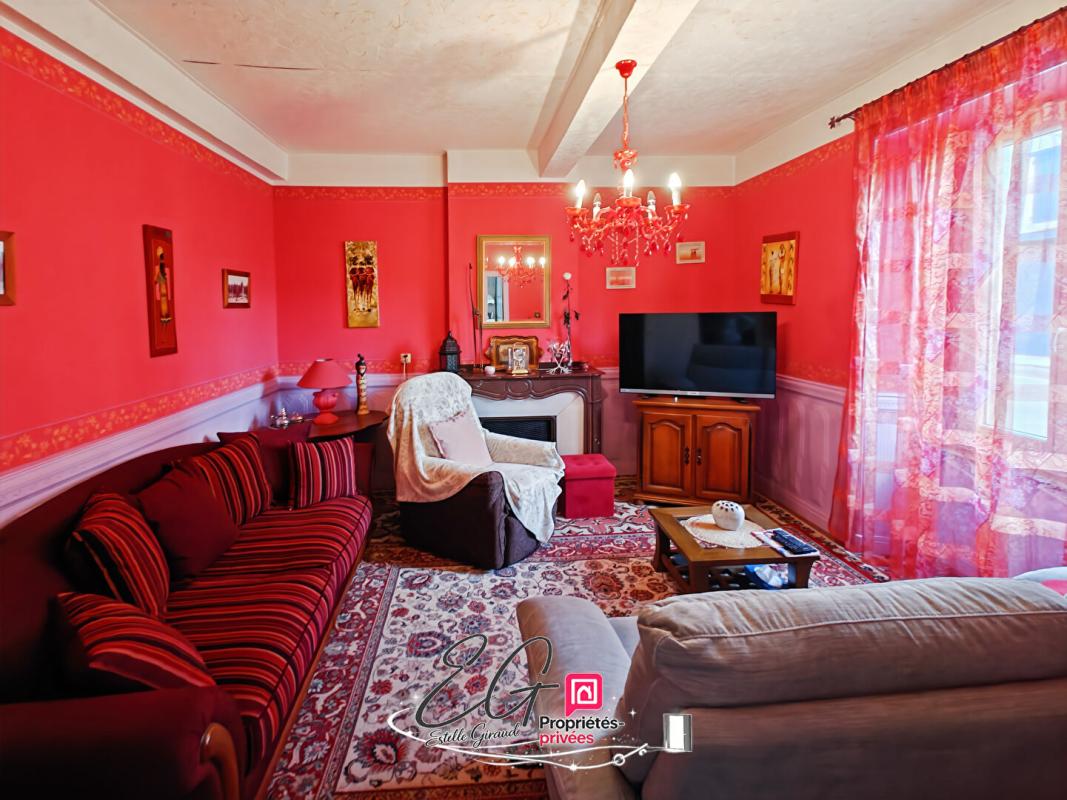 CAUNES-MINERVOIS Maison de caractère 1900, carreaux de ciment, tomettes, cheminées en marbre, cour et garage : Caunes-Minervois 8