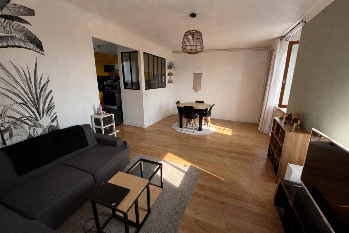 CORBEIL-ESSONNES T3 de 75 m² Vendu Occupé-Centre-Ville Corbeil-Essonnes 4