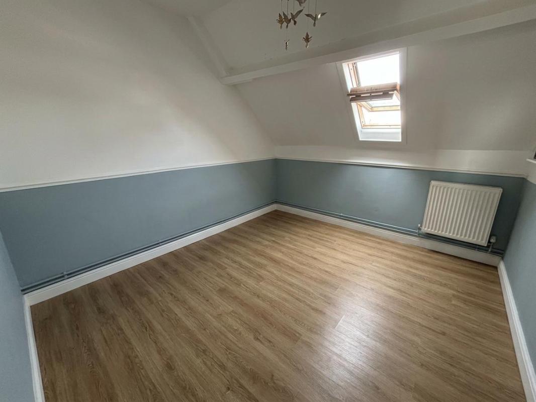 CORBEIL-ESSONNES T3 de 75 m² Vendu Occupé-Centre-Ville Corbeil-Essonnes 8