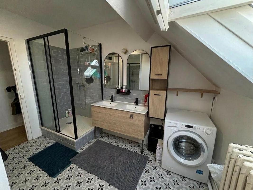 CORBEIL-ESSONNES T3 de 75 m² Vendu Occupé-Centre-Ville Corbeil-Essonnes 9