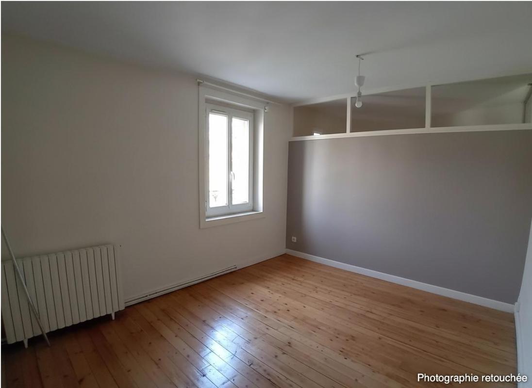 PORT-BRILLET MAISON DE BOURG INDIVIDUEL 8