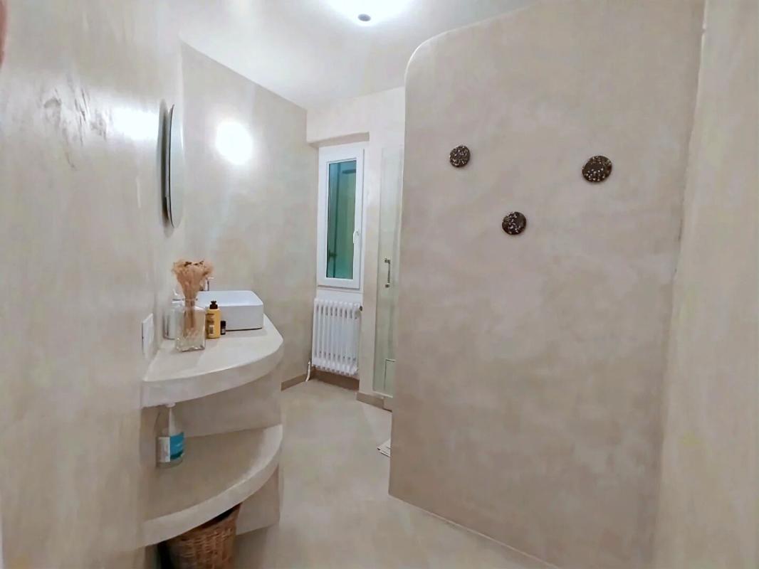 SEILLONS-SOURCE-D'ARGENS Maison Seillons Source D Argens 4 pièce(s) 92 m2 avec terrasse 12