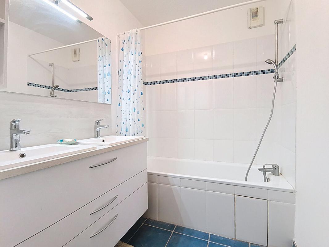 ROUGIERS Appartement Rougiers 3 pièces 82 m2 6