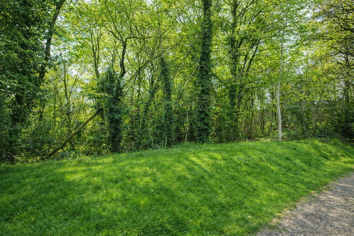 CLEGUER Maison de charme en pierres de 149 m2, Piscine chauffée, À 3 min de Plouay, 15 min de Lorient, Agglomération de Lorient, 25 min du littoral 17