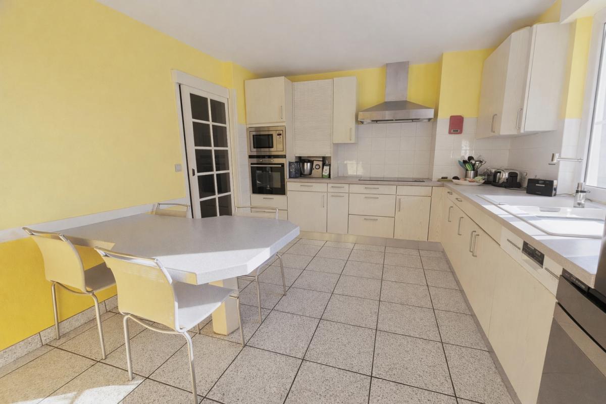 CLEGUER Maison de charme en pierres de 149 m2, Piscine chauffée, À 3 min de Plouay, 15 min de Lorient, Agglomération de Lorient, 25 min du littoral 7